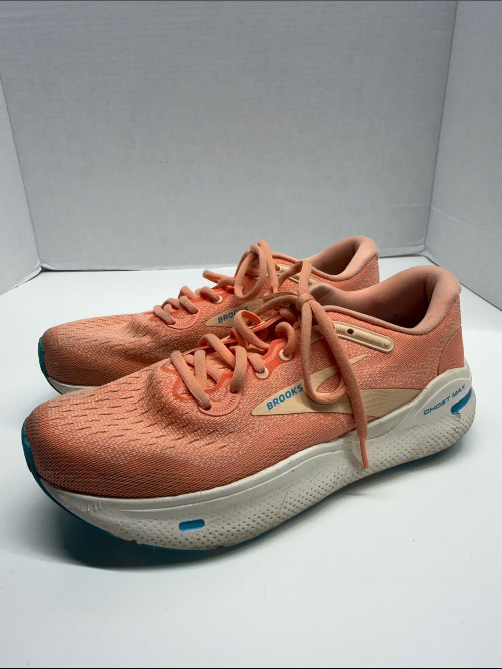 Brooks Ghost Max Sneakers Running Lace Up Athletic Shoes Orange Women’s Size 9.5 - Picture 3 of 9